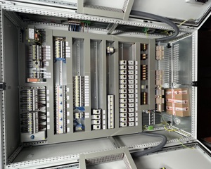 Contr cabinet rearing / Viper external